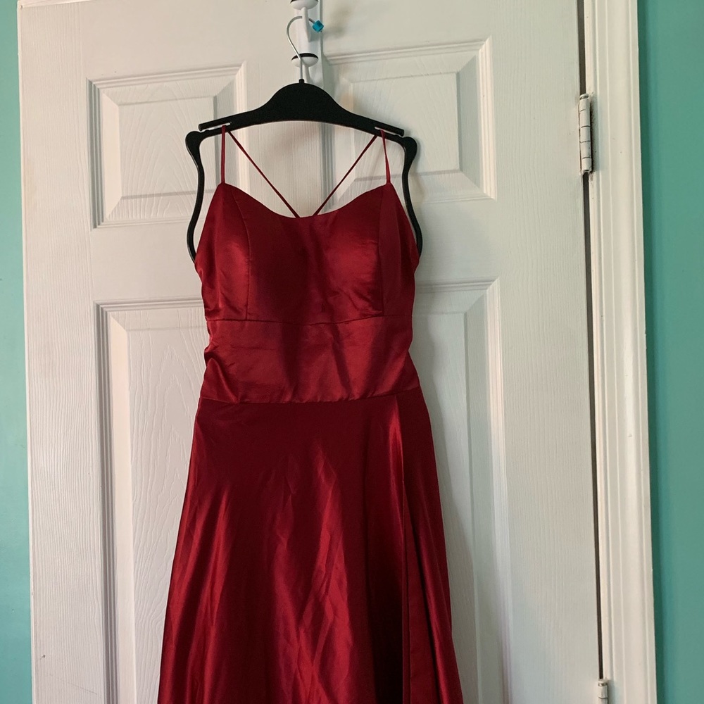 burgundy prom dress!